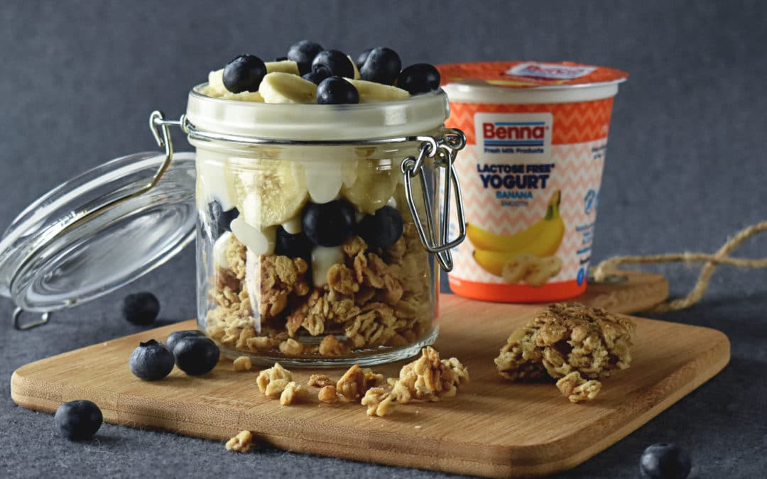 Banana, Blueberry and Granola Yogurt Parfait