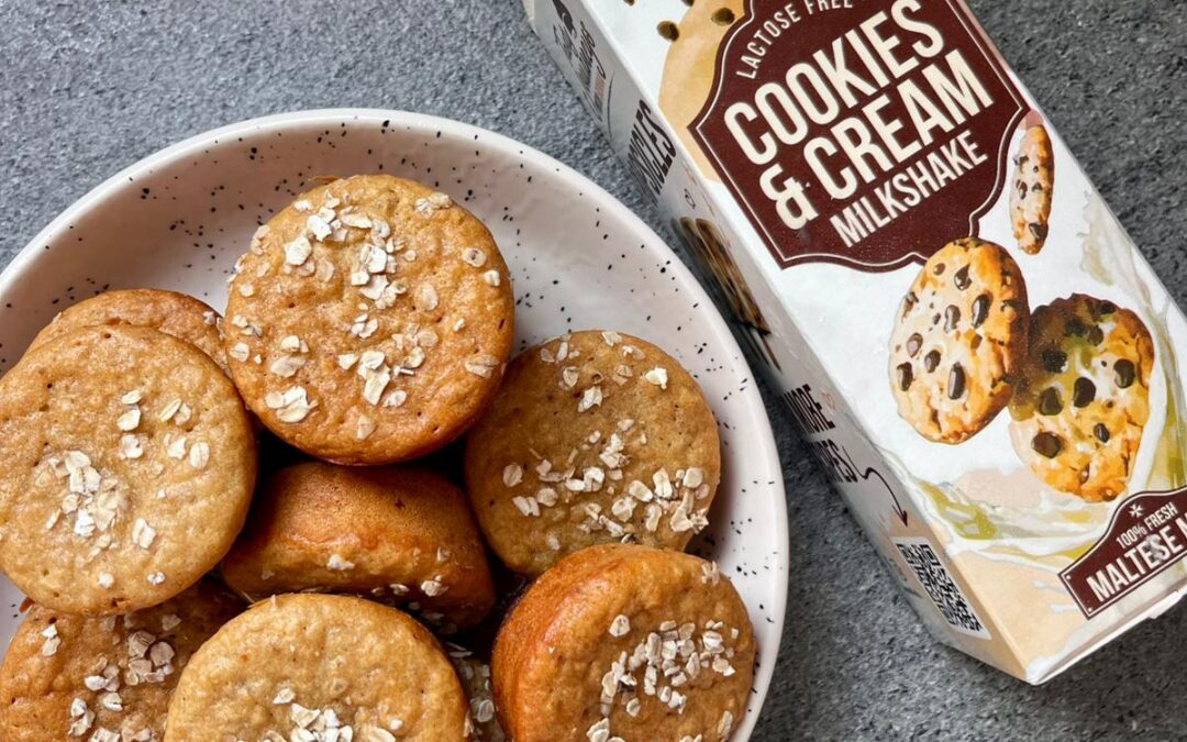Cookies & Cream Oatmeal Muffins