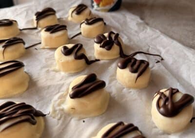 Mango Yogurt Banana Bites